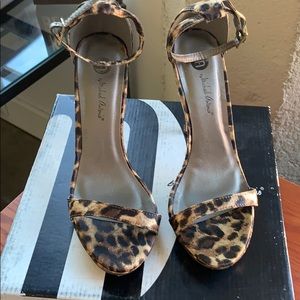 4 inch leopard print  strappy heels!